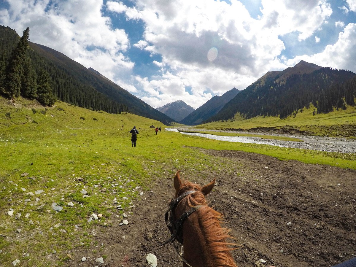 Članak Kirgistan - Drevna tradicija lova s orlovima (15)